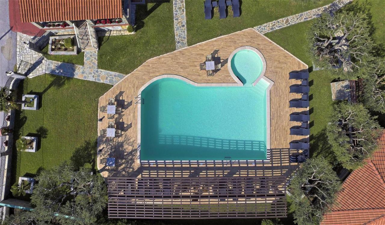 Sunday Resort 基拉奇尼 外观 照片